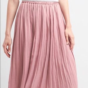 Gap pleated skirt. Princess pink. Sz M